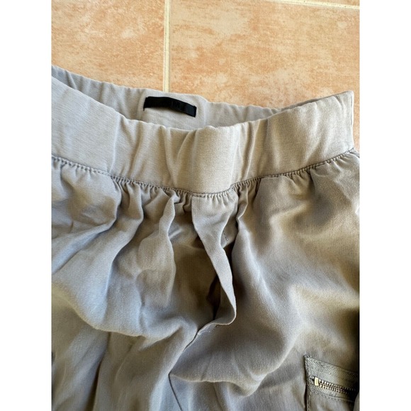 Worn once- ATM XS Tencel Joggers with Zipper Pockets‎ - Picture 4 of 9